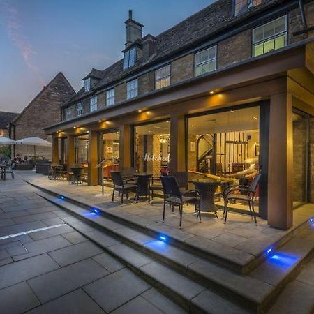 The Talbot Hotel, Oundle , Near Peterborough מראה חיצוני תמונה