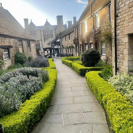 The Talbot Hotel, Oundle , Near Peterborough מראה חיצוני תמונה