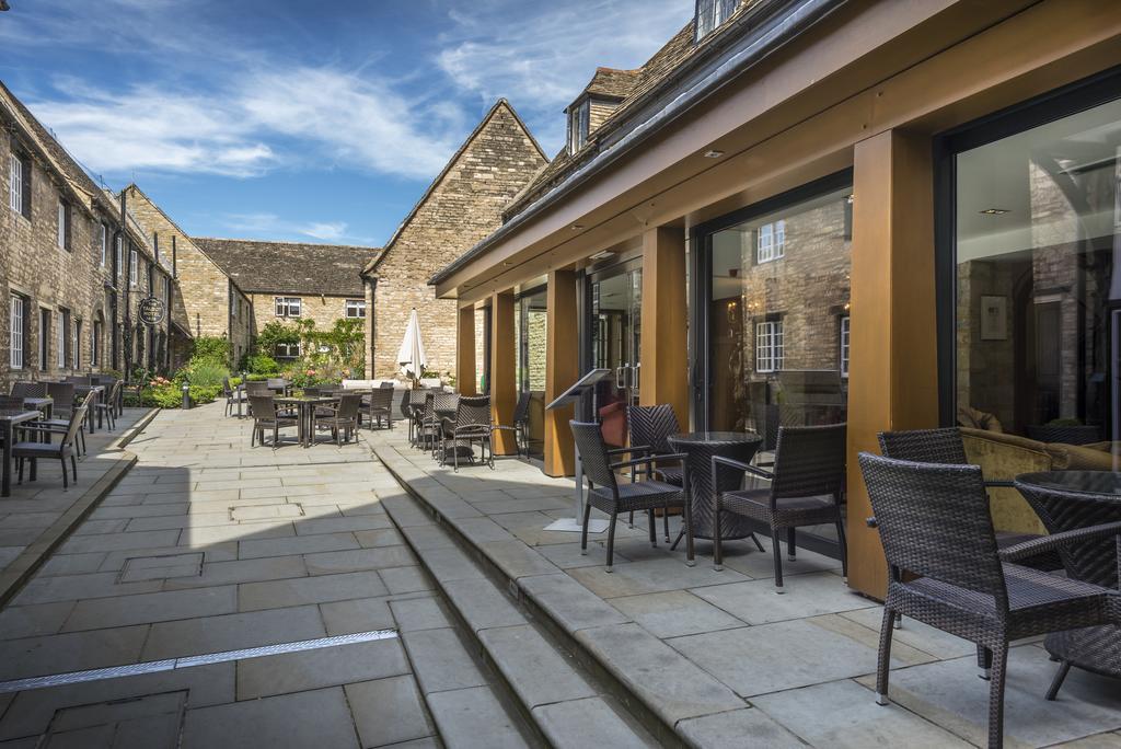 The Talbot Hotel, Oundle , Near Peterborough מראה חיצוני תמונה