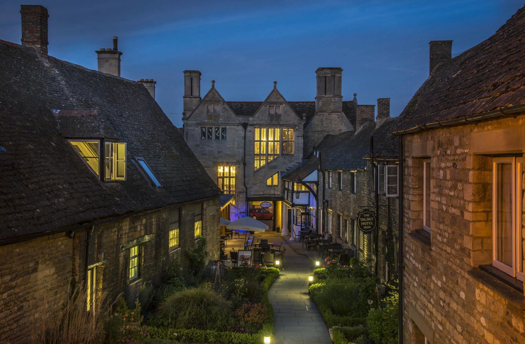 The Talbot Hotel, Oundle , Near Peterborough מראה חיצוני תמונה